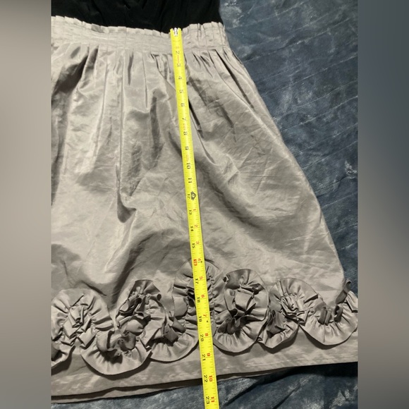 Nightway Black Gray Rosette Pattern Plunging Neckline Empire Dress Size 10 - Picture 6 of 11